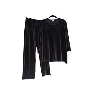 Women's Winner Vintage Black Velvet Lounge Set OS